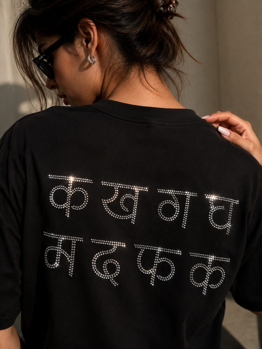 क ख ग घ म द फ क Rhinestone Hindi Typography Oversized Black T-Shirt