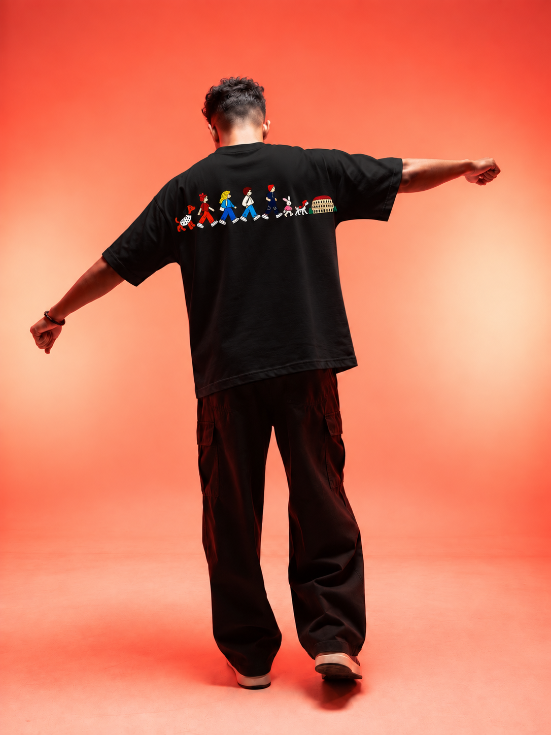 Travel Story Graphic Oversized T-Shirt - Black