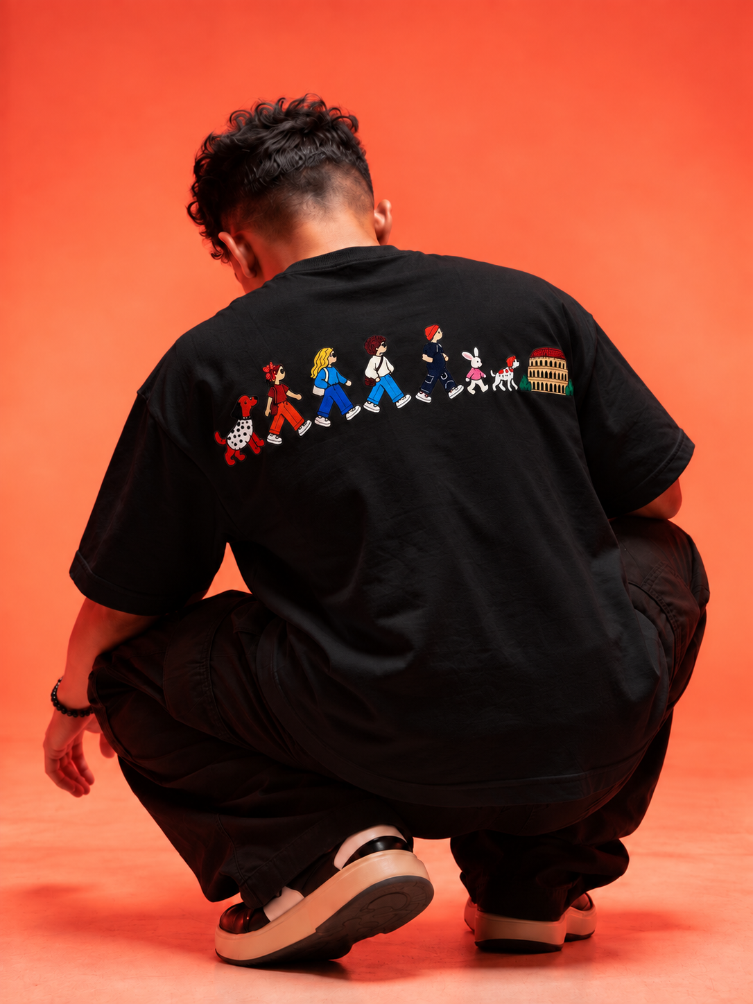 Travel Story Graphic Oversized T-Shirt - Black