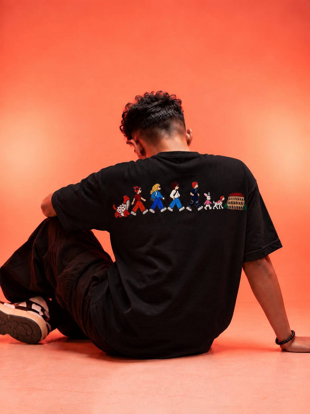 Travel Story Graphic Oversized T-Shirt - Black