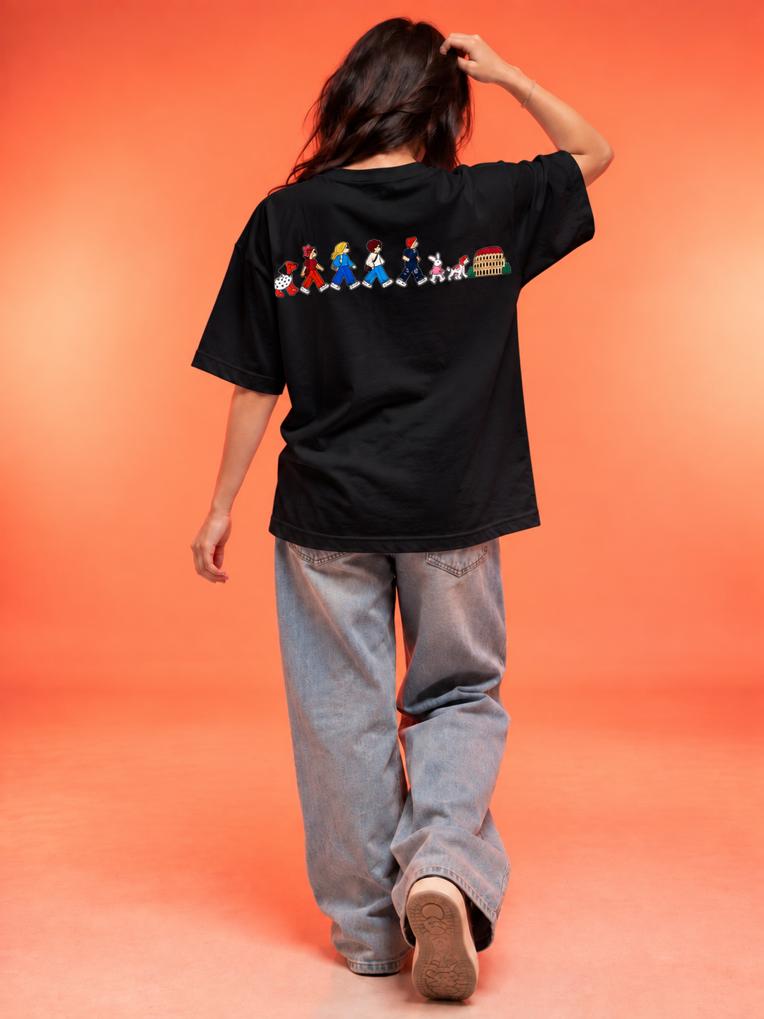 Travel Story Graphic Oversized T-Shirt - Black